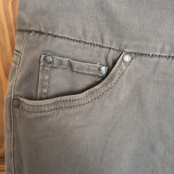 Jag Petite High Rise Peri Straight Crop Cotton Capris NWT - Picture 9 of 11